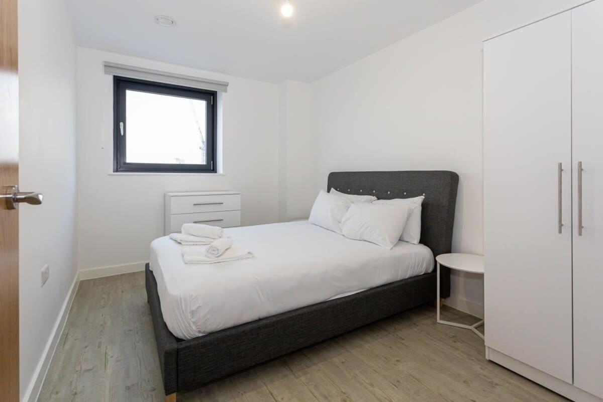Stunning 2 Bed Apartment In Salford Amazing Views 맨체스터 외부 사진