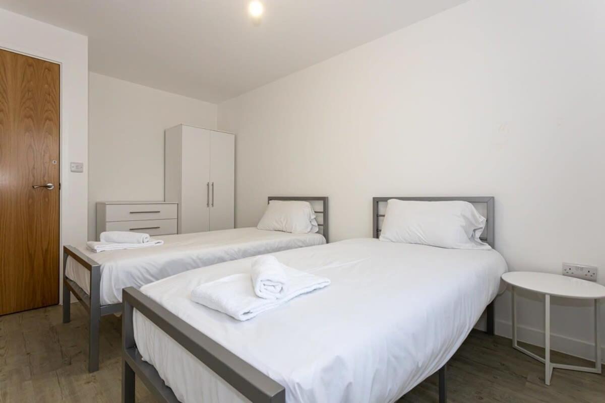 Stunning 2 Bed Apartment In Salford Amazing Views 맨체스터 외부 사진